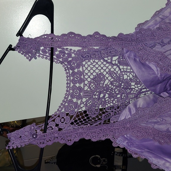 Bran new wedding dress - Picture 5 of 16